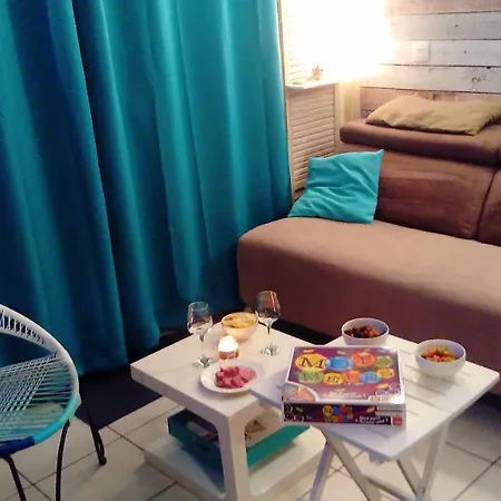 Semesterbostad La Maison Aux Alouettes