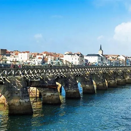La Maison Aux Alouettes *