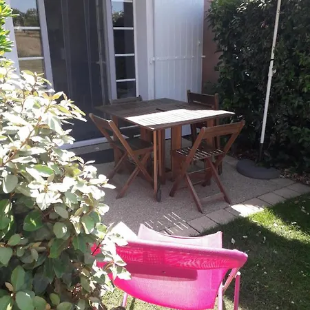 Semesterbostad La Maison Aux Alouettes *